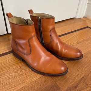 Frye Danielle short leather boot in tan